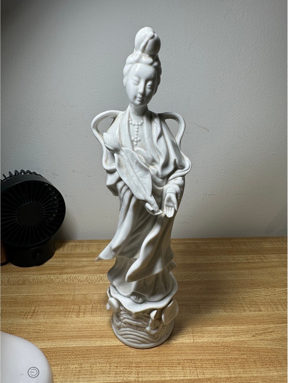 KWAN YIN Porcelain Figurine White Chinese Goddess